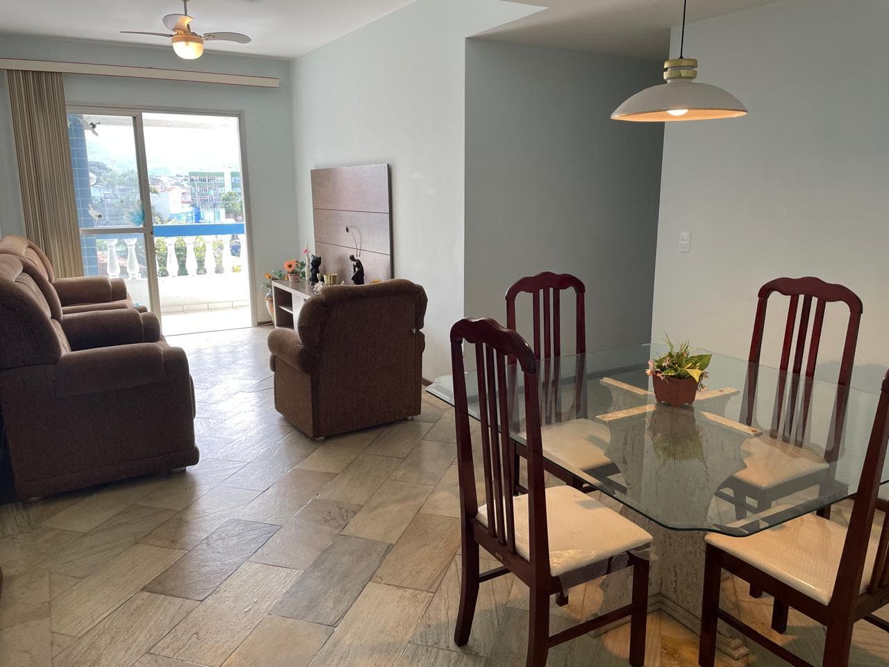 Apartamento para locação temporada, no Centro de Guarapari-ES
